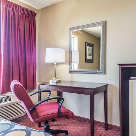 Hotel Super 8 By Wyndham Troy Il/St. Louis Area Zewnętrze zdjęcie