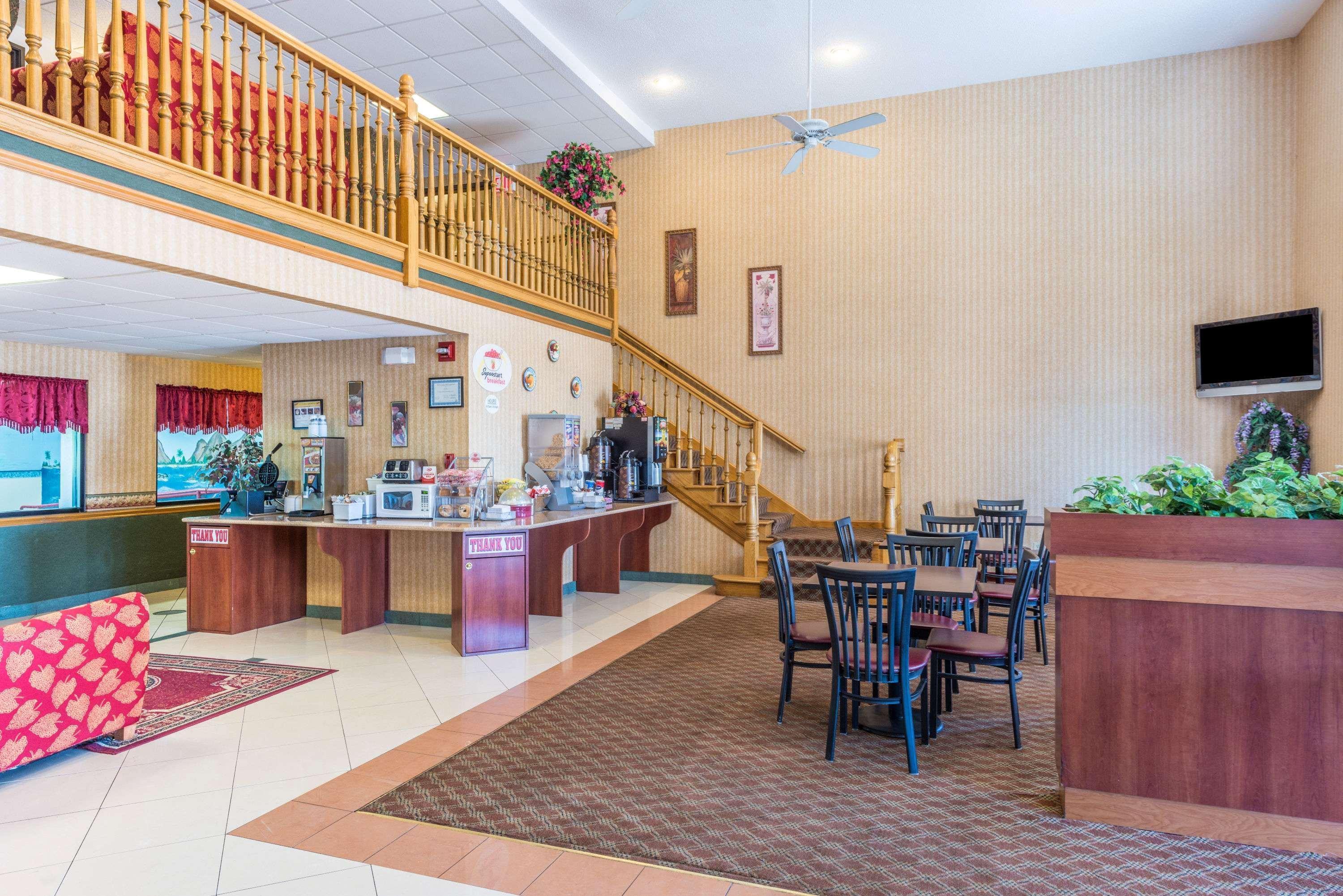 Hotel Super 8 By Wyndham Troy Il/St. Louis Area Zewnętrze zdjęcie