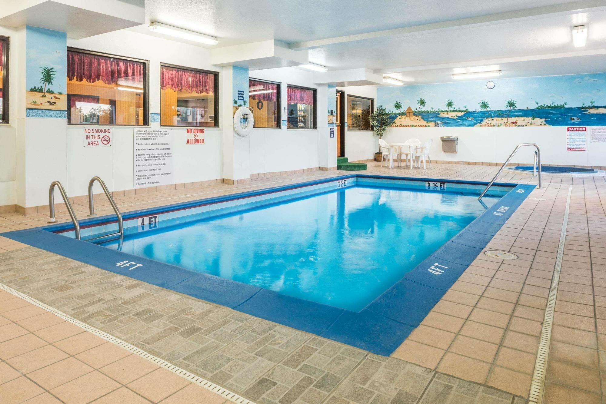 Hotel Super 8 By Wyndham Troy Il/St. Louis Area Zewnętrze zdjęcie