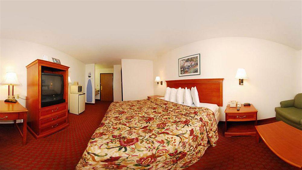Hotel Super 8 By Wyndham Troy Il/St. Louis Area Zewnętrze zdjęcie